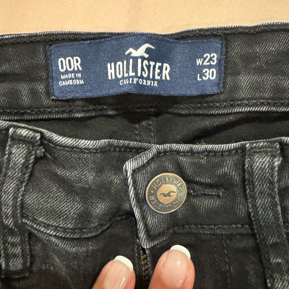 Hollister Dark Gray High-Rise Super Skinny Jeans